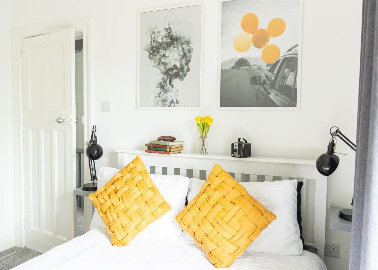 Entire Family Home , Large Rear Garden And Free Parking Belfast Exterior photo