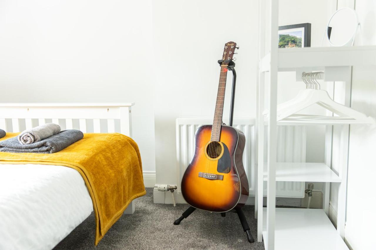 Entire Family Home , Large Rear Garden And Free Parking Belfast Exterior photo
